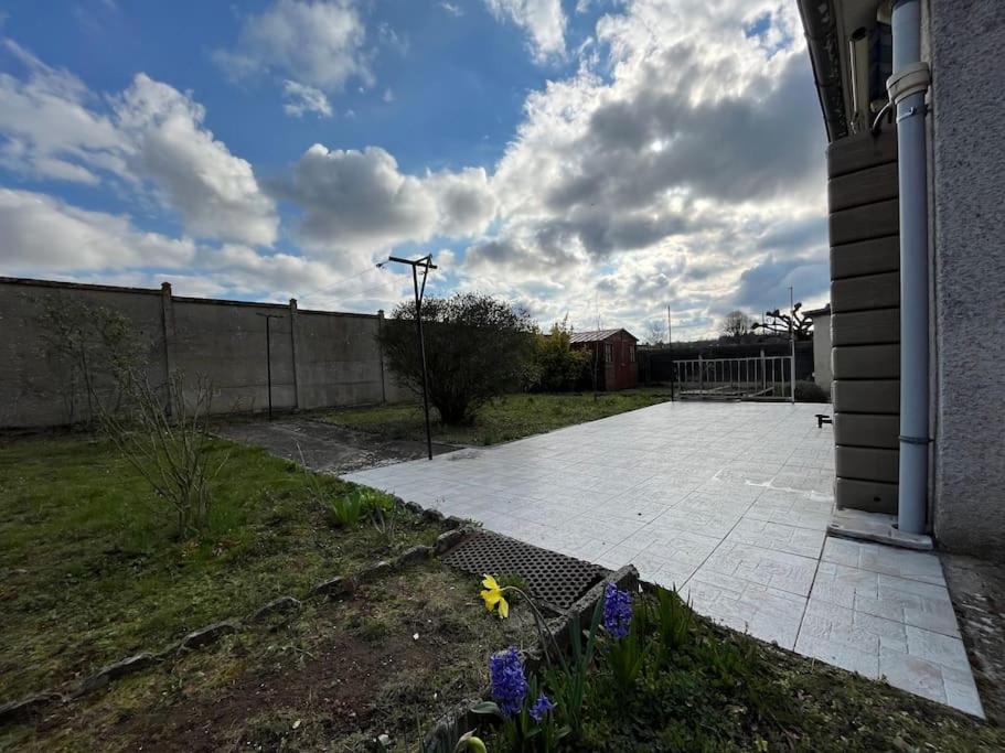Maisonnette - Jardin Exterieur Champagne-sur-Seine Екстериор снимка