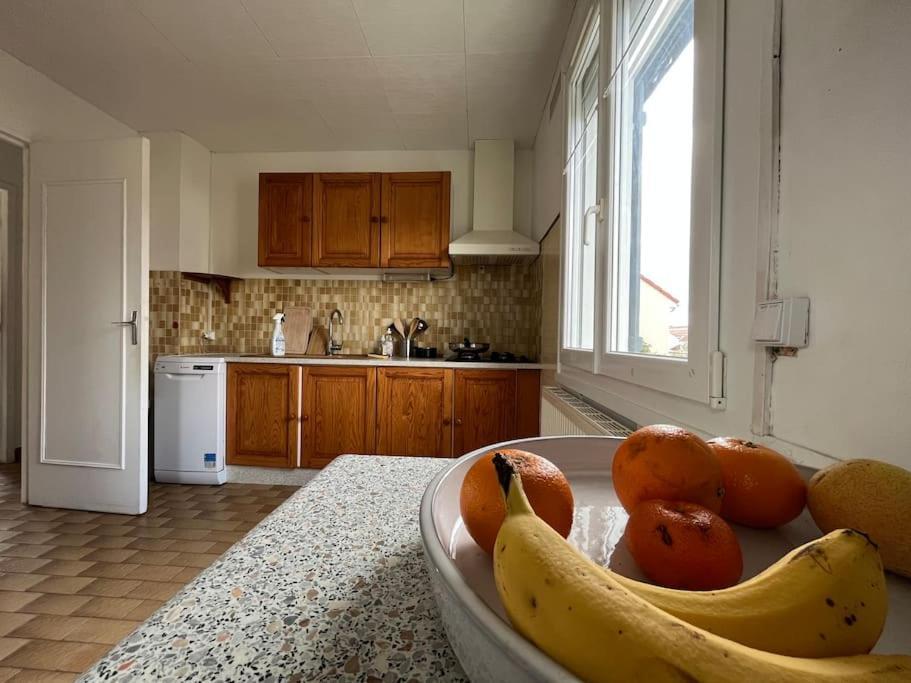 Maisonnette - Jardin Exterieur Champagne-sur-Seine Екстериор снимка