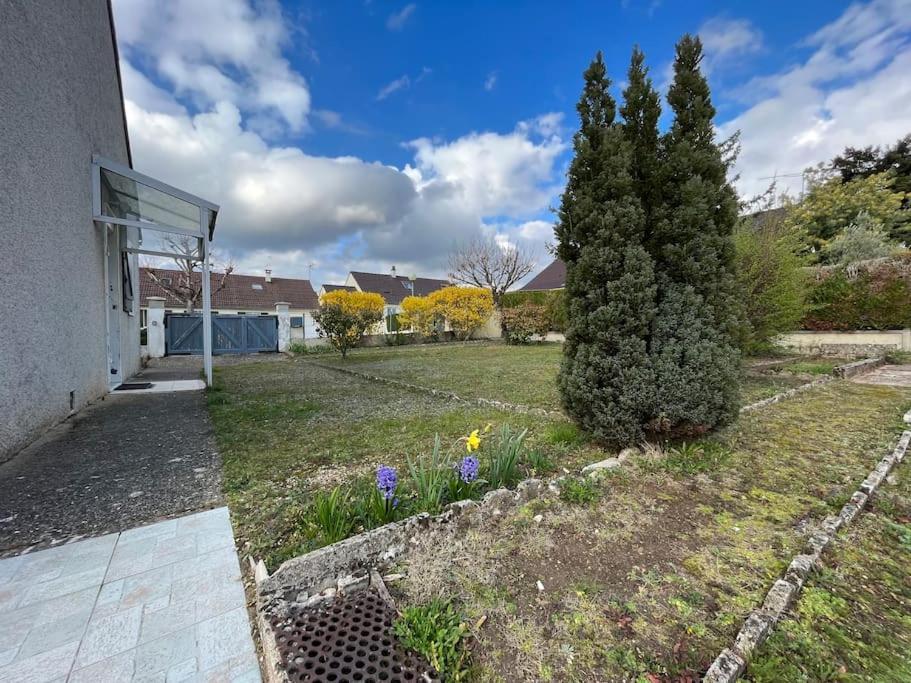 Maisonnette - Jardin Exterieur Champagne-sur-Seine Екстериор снимка